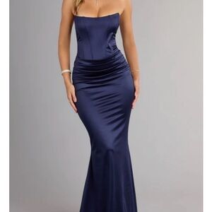 Elegant Navy Blue Strapless Dress-medium